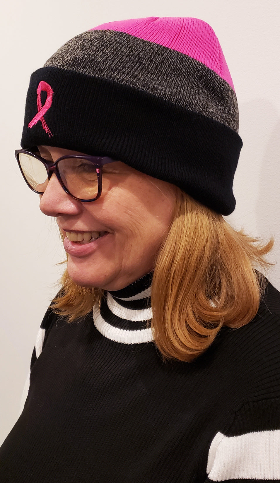 Grunge Ribbon Cuffed Knit Beanie - Black/Pink w/ Pink